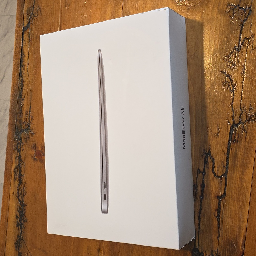 iPad MacBook Air EMPTY BOX ONLY (MacBook not included)